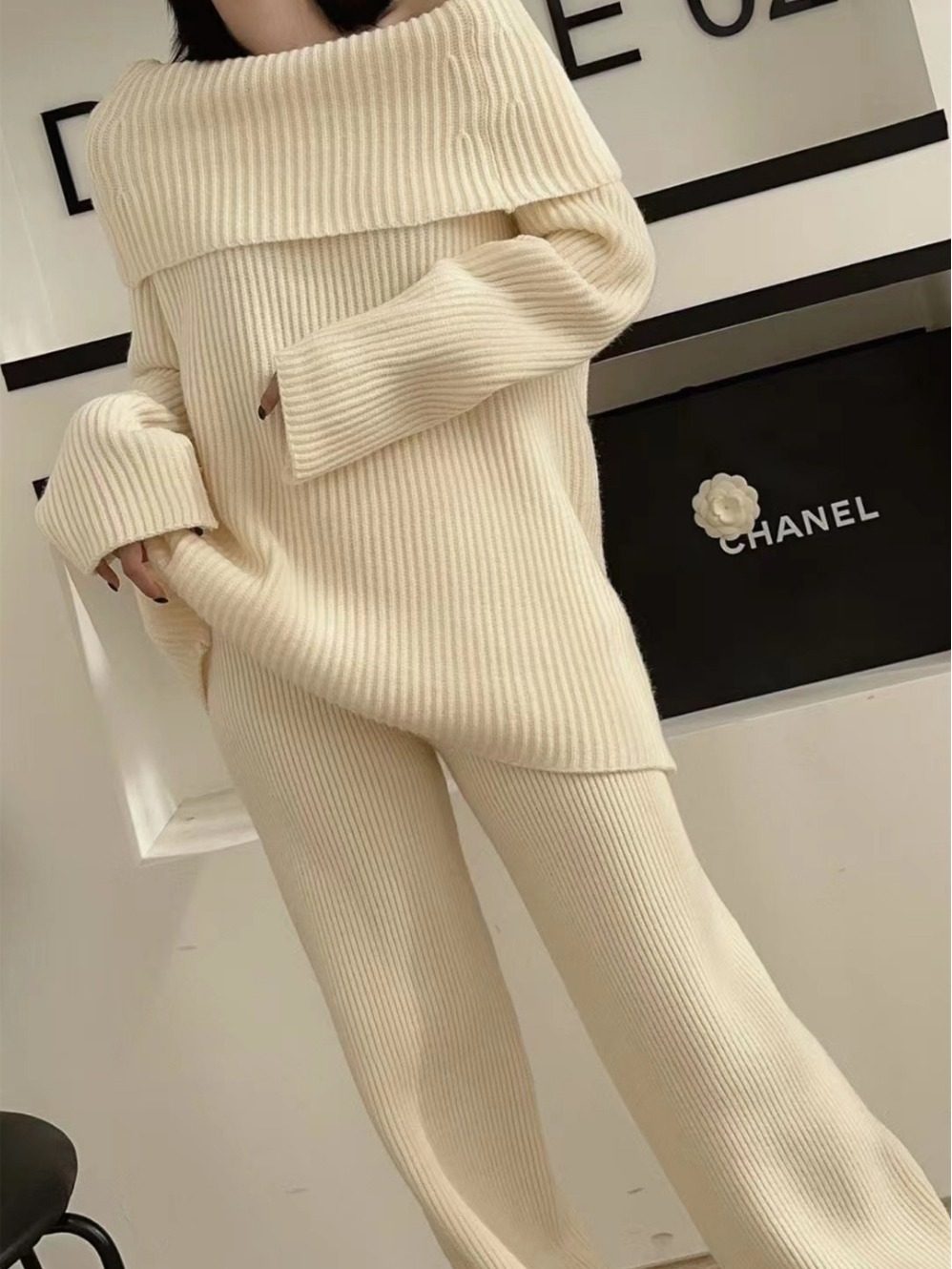 ANOSLU GROUP LIMITED